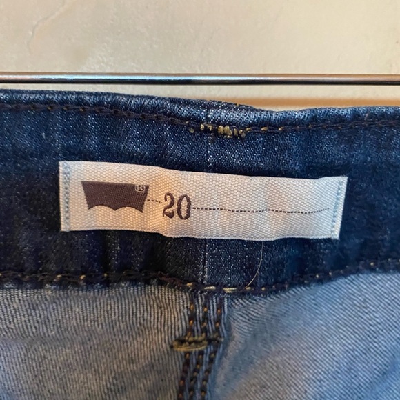 Women's Blue Denim Shorts - Picture 3 of 4